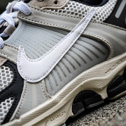 NIKE Zoom Vomero 5 White Black (FN7649-110)