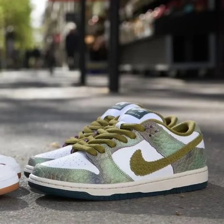 Alexis Sablone x Nike Dunk Low SB ”Chameleon“ 綠棕(HJ3386-300)