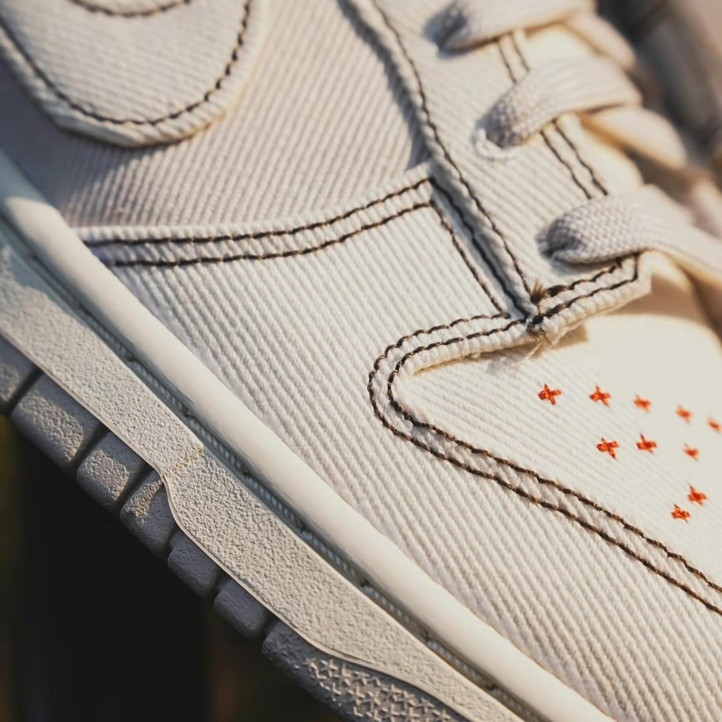Nike Dunk Low Light Orewood Brown (DV0834-100)