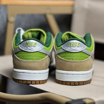 Nike SB Dunk Low Dinner Plate (FQ7585-200)