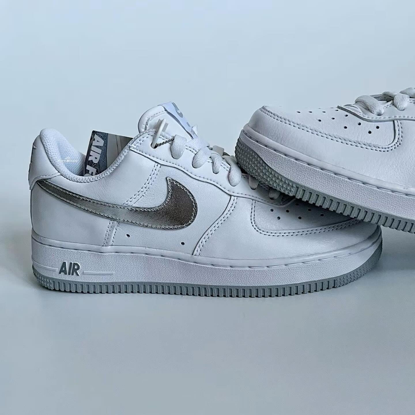 Nike Air Force Silver Swoosh (DZ6755-100)