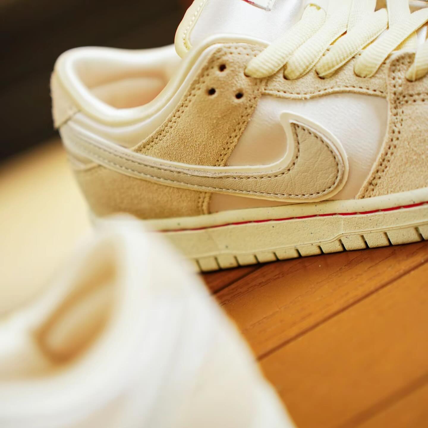 Nike SB Dunk Low Burgundy Coconut Milk (FZ5654-100)