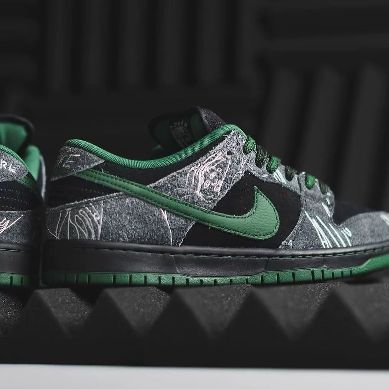 There Skateboards x Nike SB Dunk Low (HF7743-001)