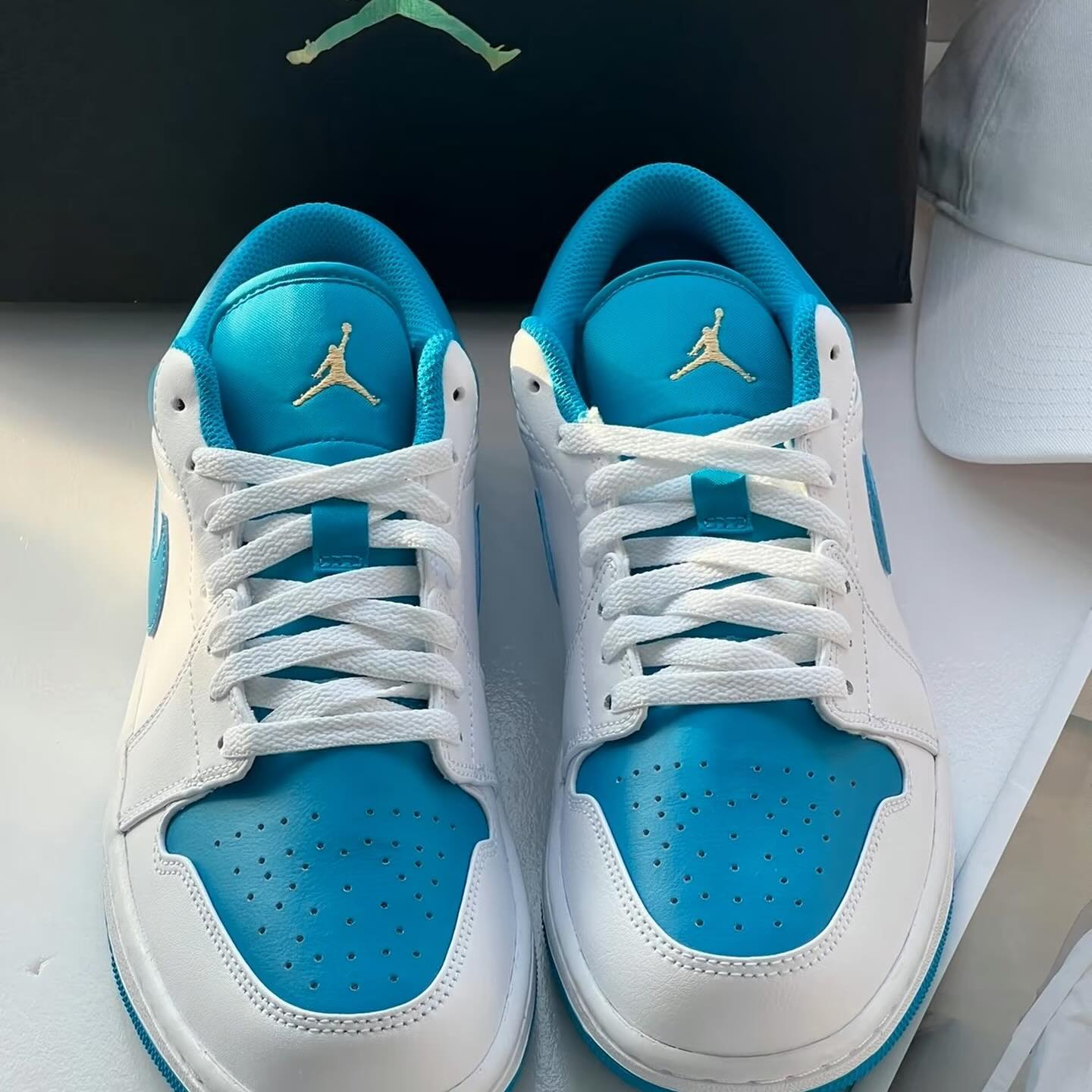 Nike Air Jordan 1 Low Aquatone (553558-174)