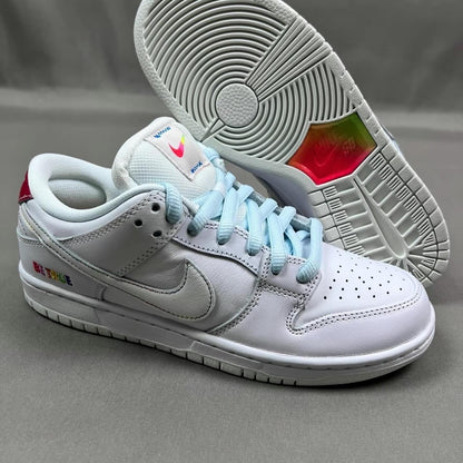 Nike SB Dunk Low Pro - Be True (DR4876-100)