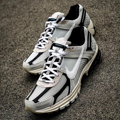 NIKE Zoom Vomero 5 White Black (FN7649-110)