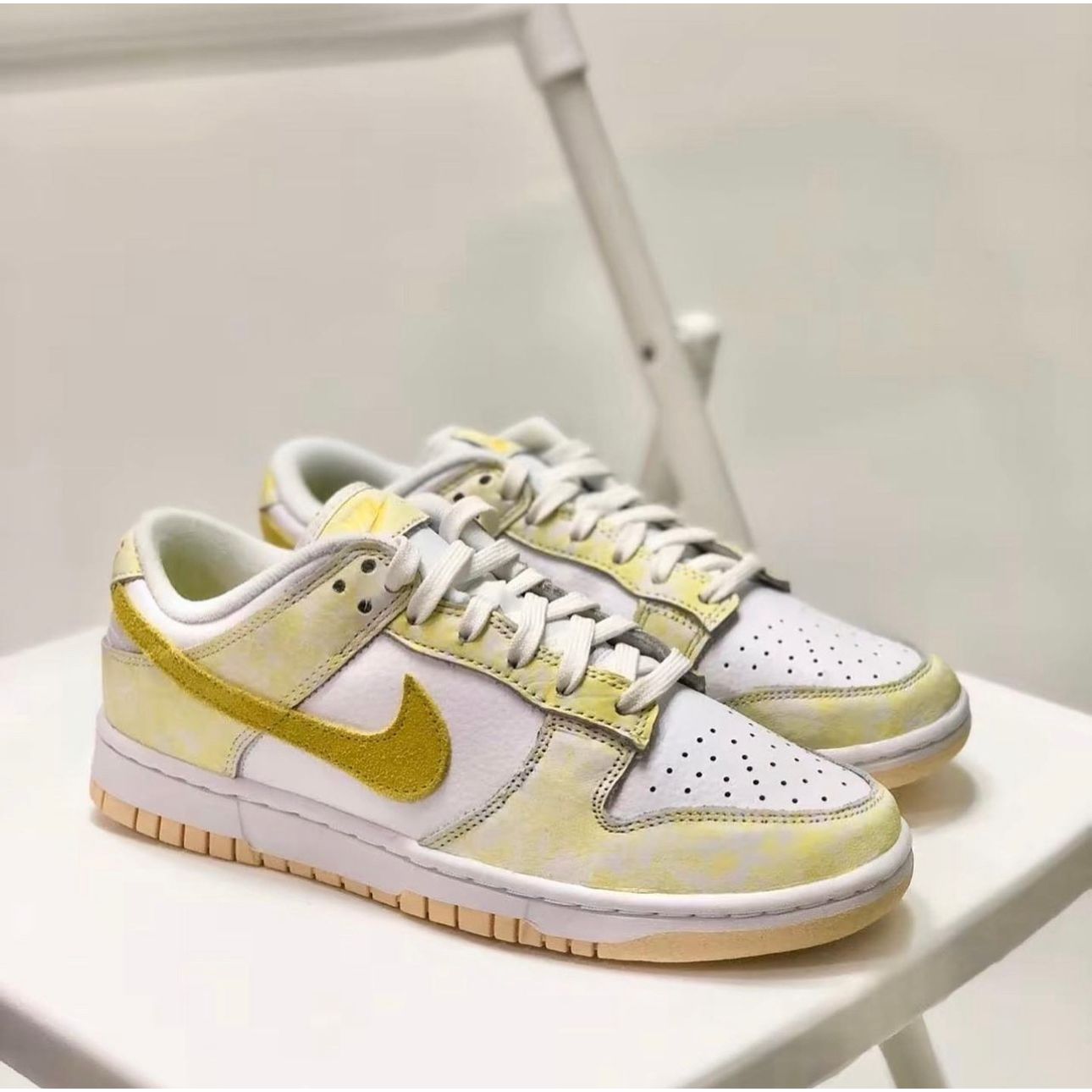 Nike Dunk Low “Yellow Strike“ (DM9467-700)