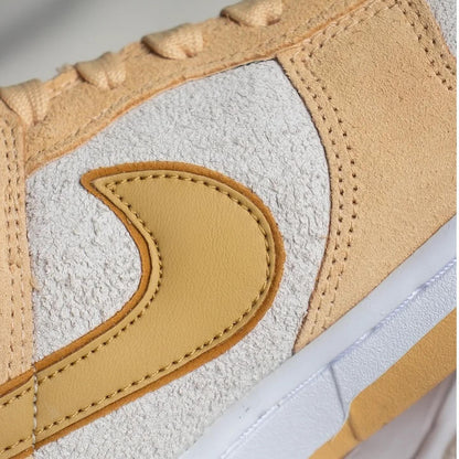 Nike Dunk Low Gold Suede (DV7411-200)