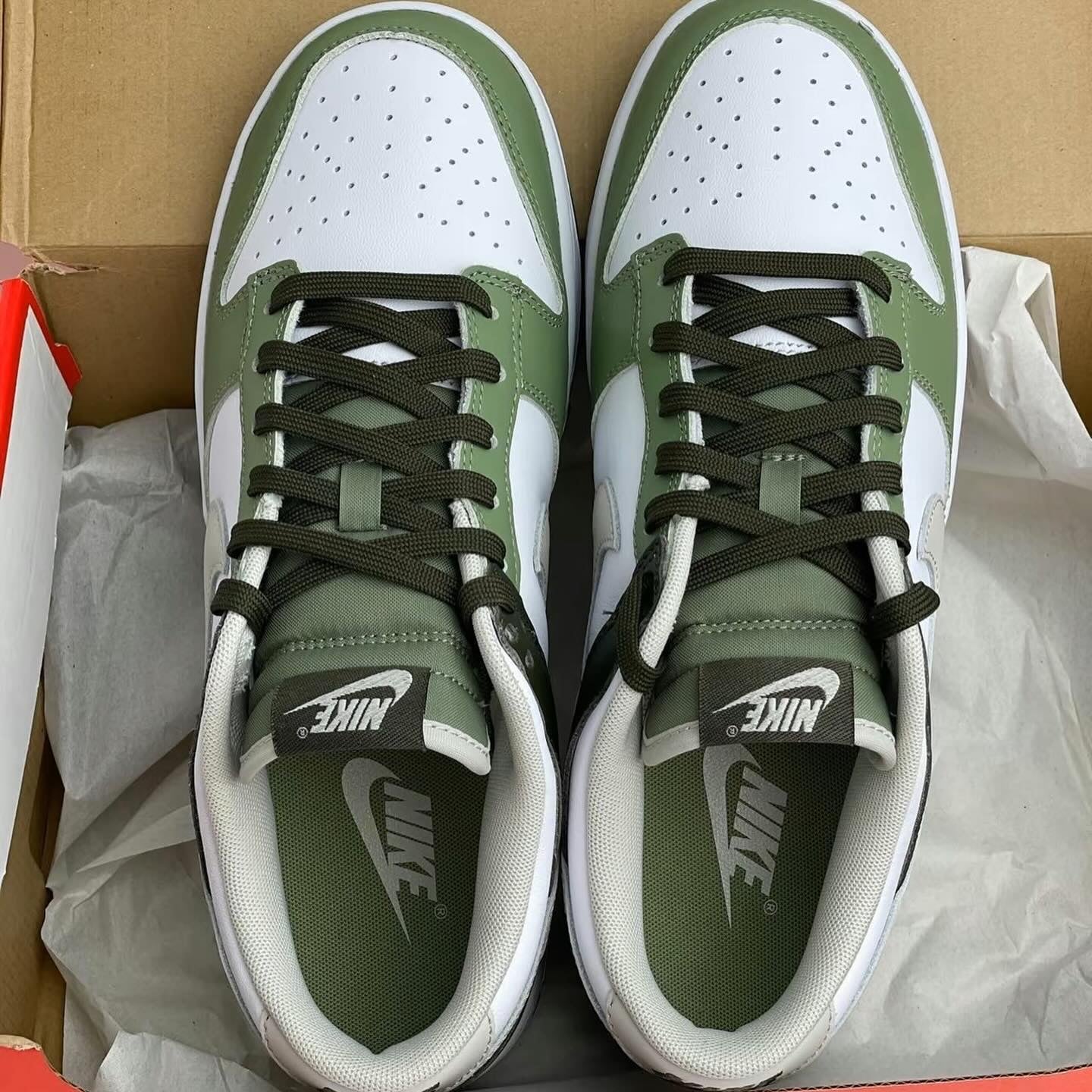 Nike Dunk Low - Oil Green Cargo Khaki (FN6882-100)