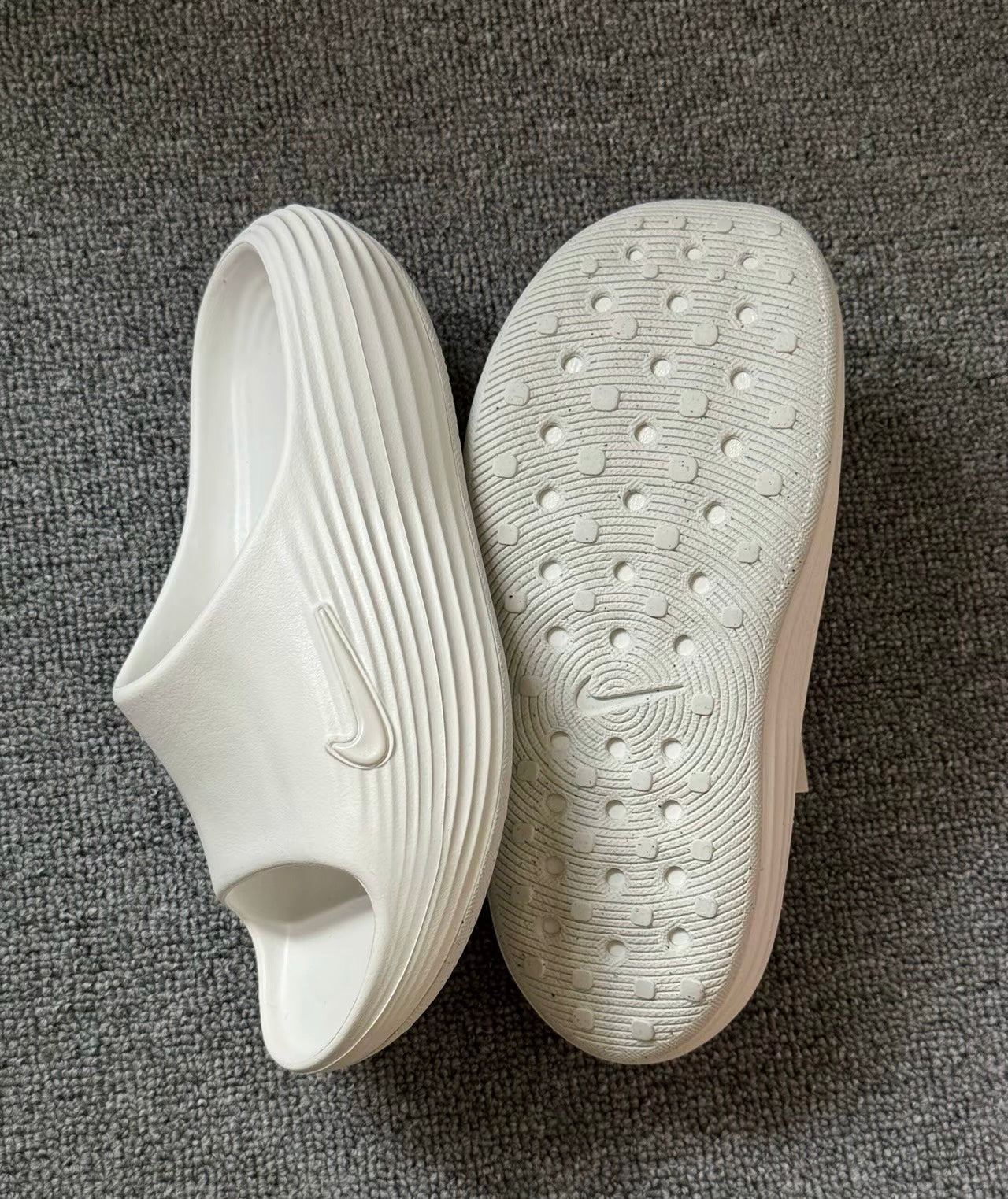 Nike ReactX Rejuven8 Slide Black (HV4479-001)